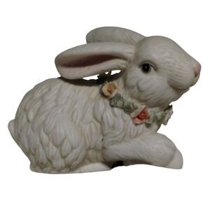 K's Collection Easter Bunny Figurine‎ with Floral Wreath Spring Decor